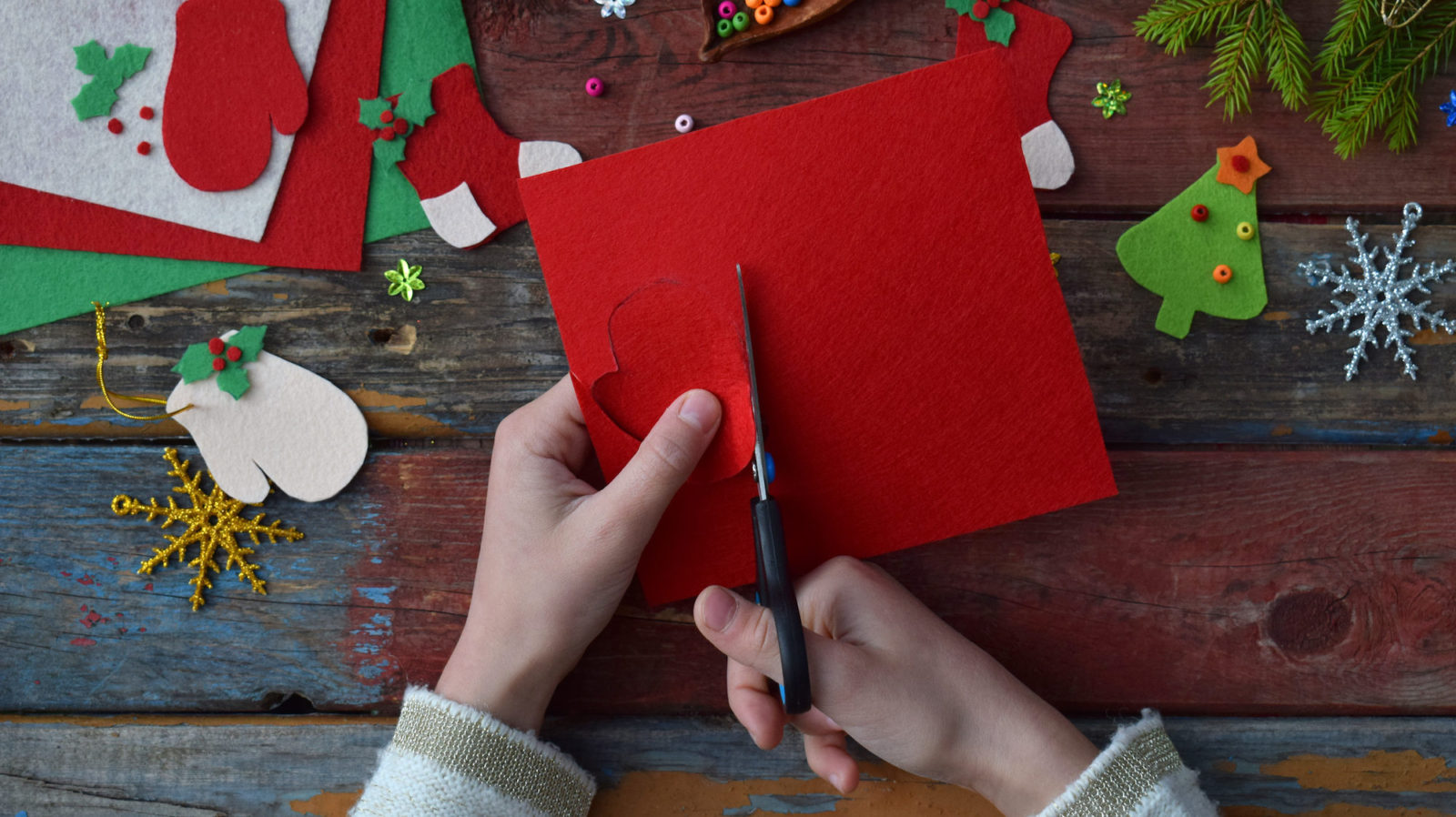 Easy Christmas Crafts for Preschoolers - Early Education Zone